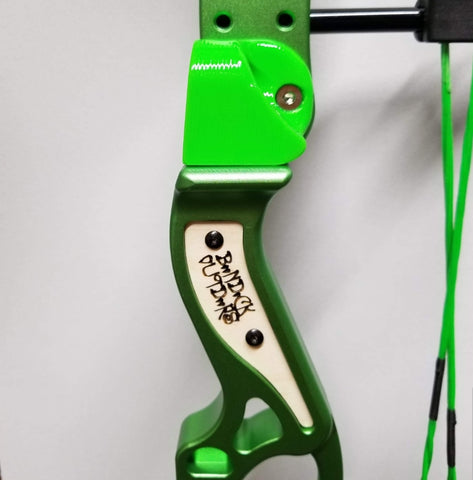 Boondock Bowfishing Custom grip panels for Muzzy LVX bows